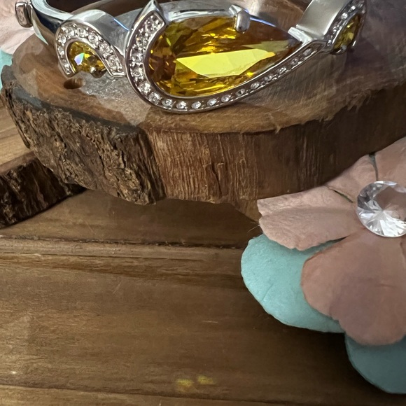 Vintage BUTLER bangle / bracelet - Picture 3 of 3